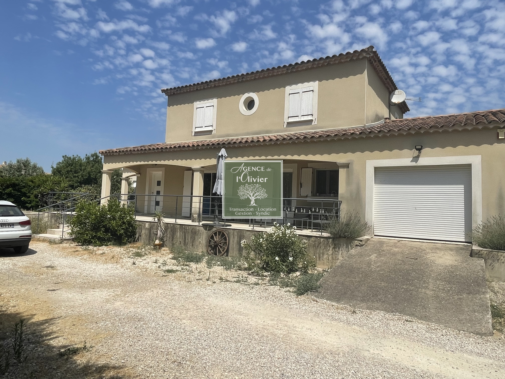 A SAINT ETIENNE DU GRES Villa de 148m2 sur un terrain clos d